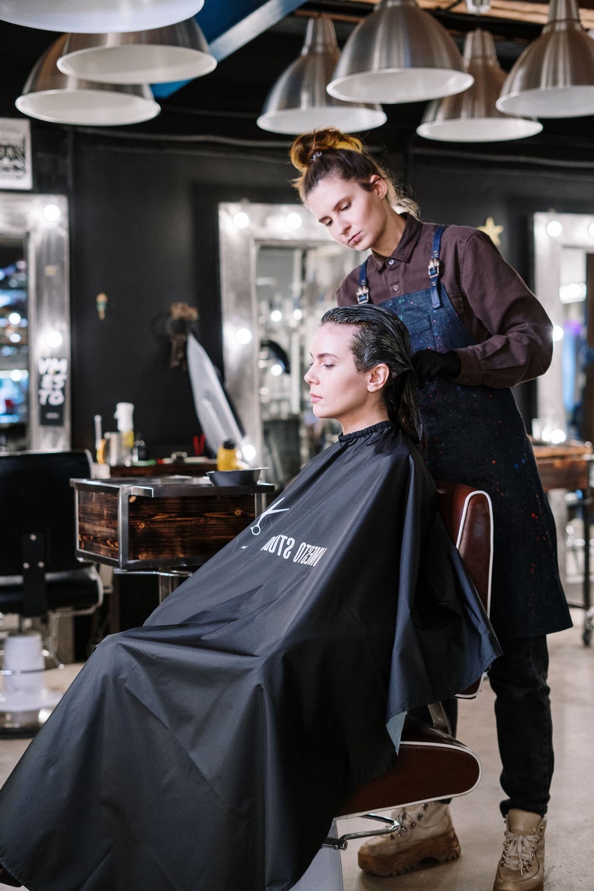 Frizerski salon, primjer isticanja dodatne cijene